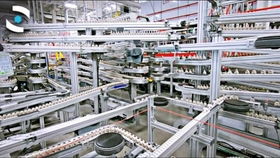 一臺奧迪e tron的馬達(dá) 電池等部件是如何從頭到尾生產(chǎn)出來的 包括纏線到整車裝配 自動化程度非常高 海外工廠 新能源車的心臟